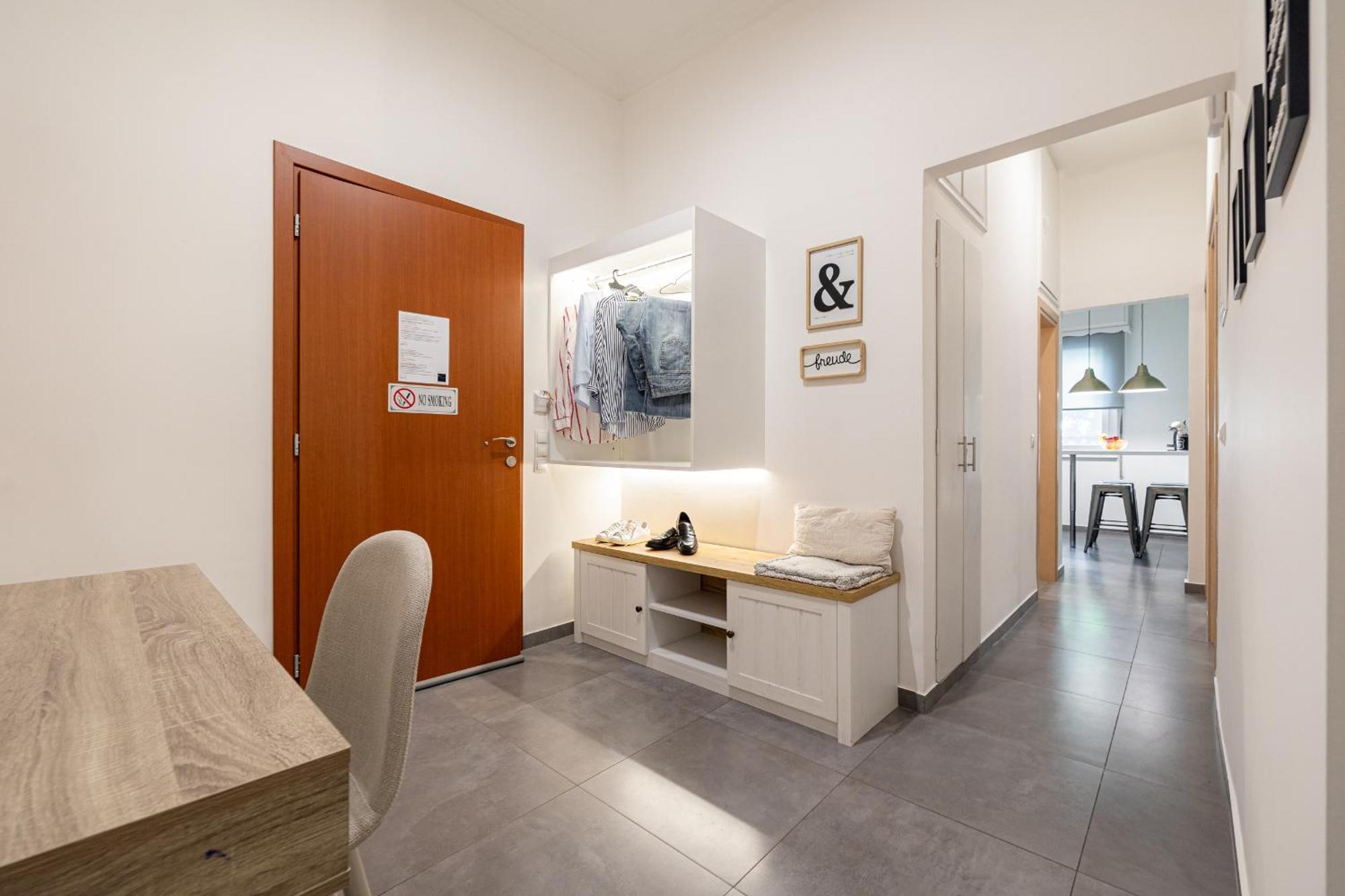 Ports Crossroad C Apartment Пирея Екстериор снимка