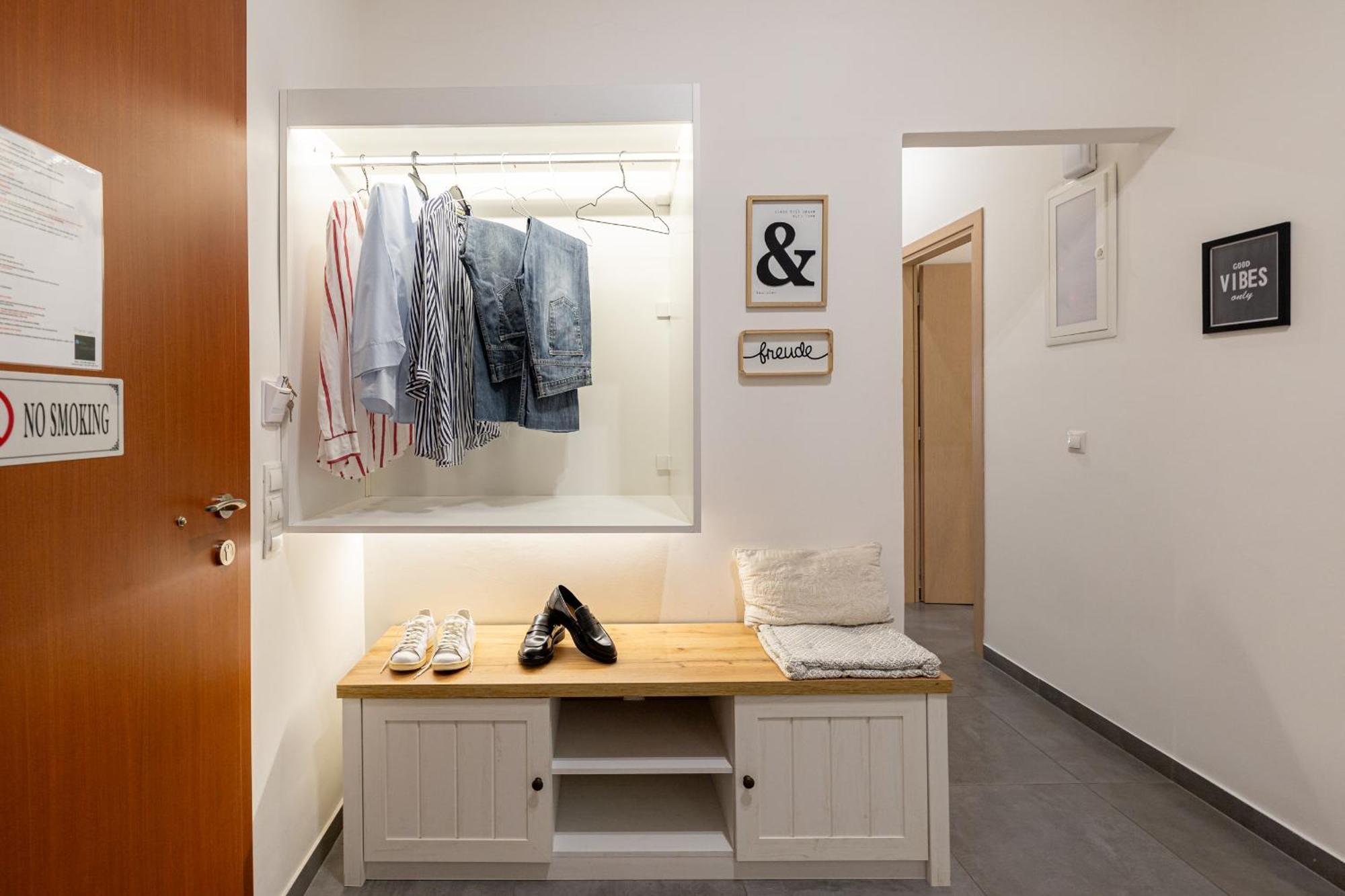 Ports Crossroad C Apartment Пирея Екстериор снимка