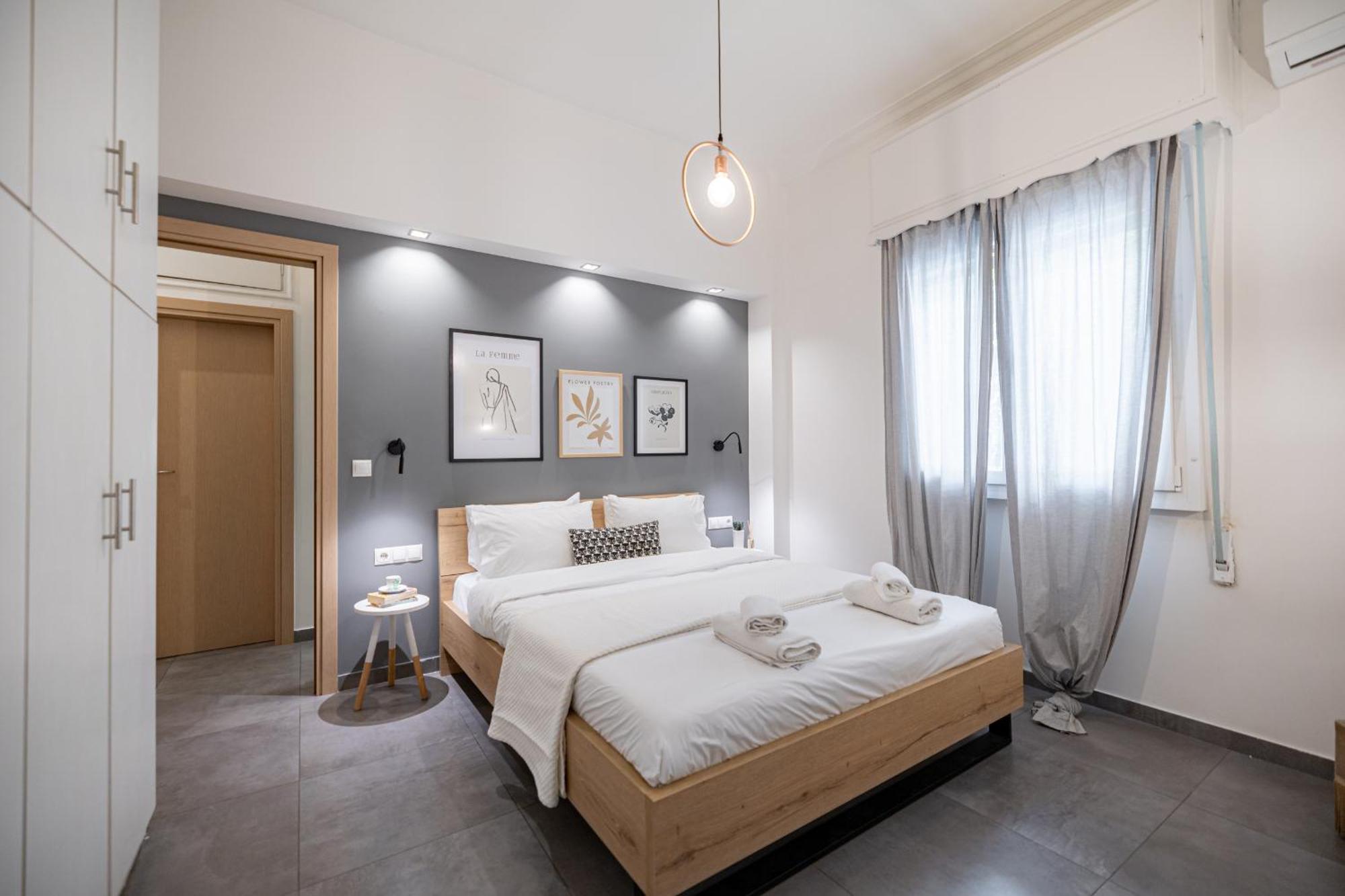 Ports Crossroad C Apartment Пирея Екстериор снимка